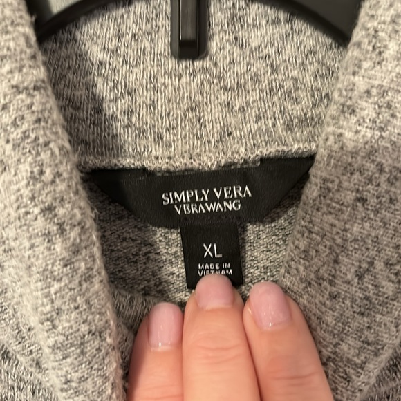 SIMPLY VERA-VERA WANG ASYMMETRICAL SWEATER in Gray Size XL - Picture 2 of 7